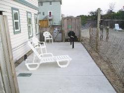 New concrete deck in backyard - to enjoy those superb sunsets ! 